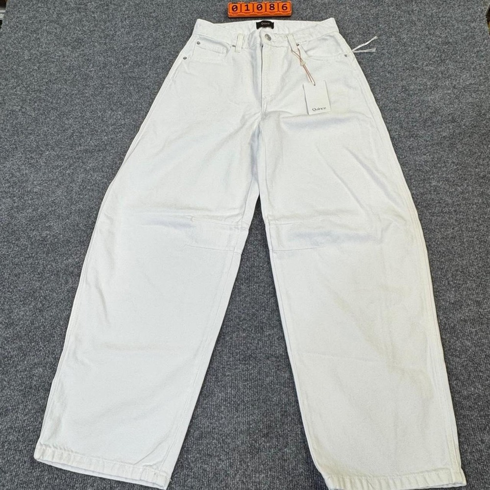 Quince white denim wide leg barrel jeans size 25. Brand new. Minor scuff on leg.